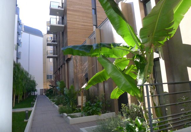 Appartement à Nice -  VICTOR HUGO, Très bel appartement avec terrasse  by RIVIERA HOLIDAY HOMES  Appartement à Nice -  VICTOR HUGO, Très bel appartement avec terrasse  by RIVIERA HOLIDAY HOMES