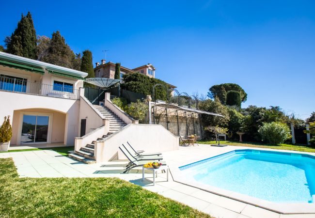 villa à Nice - Vinaigrier Hills - Villa avec piscine et terrasse