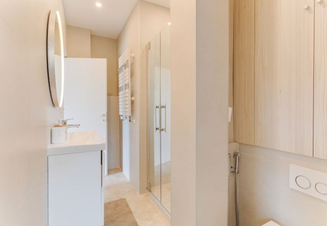 Appartement à Nice - COCO BEACH AP4476 by Riviera Holiday Homes Appartement à Nice - COCO BEACH AP4476 by Riviera Holiday Homes