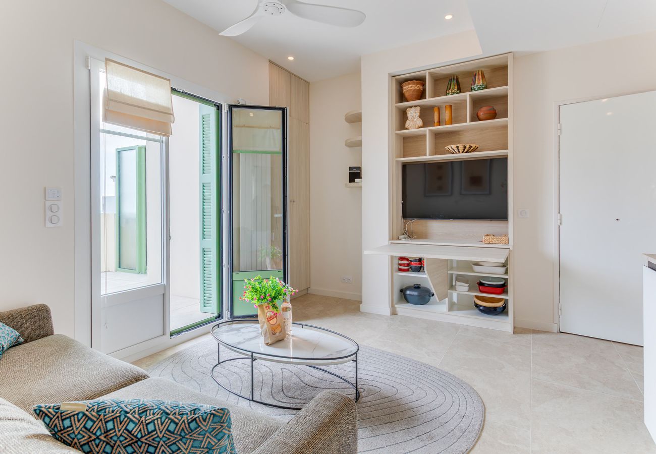 Appartement à Nice - COCO BEACH AP4476 by Riviera Holiday Homes