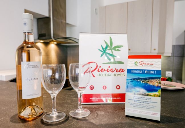 Appartement à Nice - SUEDE 4 By Riviera Holiday Homes Appartement à Nice - SUEDE 4 By Riviera Holiday Homes