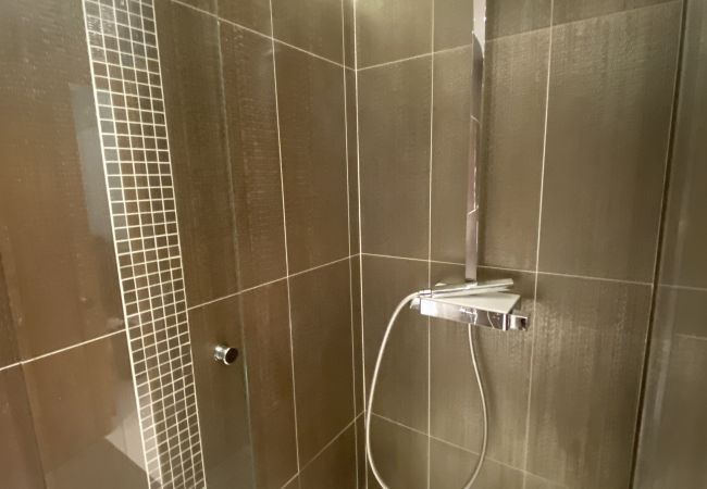 Appartement à Cannes - 12 Mace/Azar12/2P  Appartement à Cannes - 12 Mace/Azar12/2P