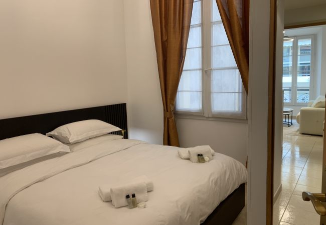 Appartement à Cannes - 12 Mace/Azar12/2P  Appartement à Cannes - 12 Mace/Azar12/2P