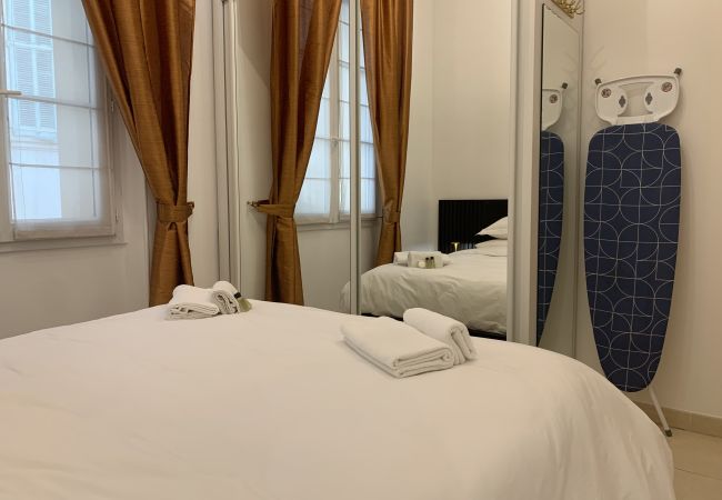 Appartement à Cannes - 12 Mace/Azar12/2P  Appartement à Cannes - 12 Mace/Azar12/2P