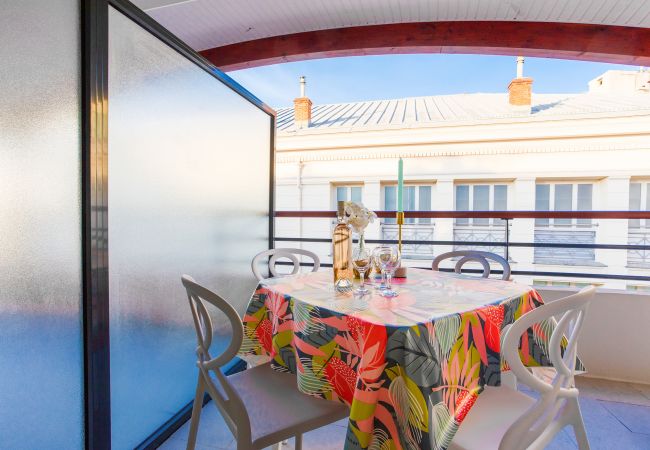 Appartement à Nice - PALAIS LIBERTE 4 By Riviera Holiday Homes Appartement à Nice - PALAIS LIBERTE 4 By Riviera Holiday Homes