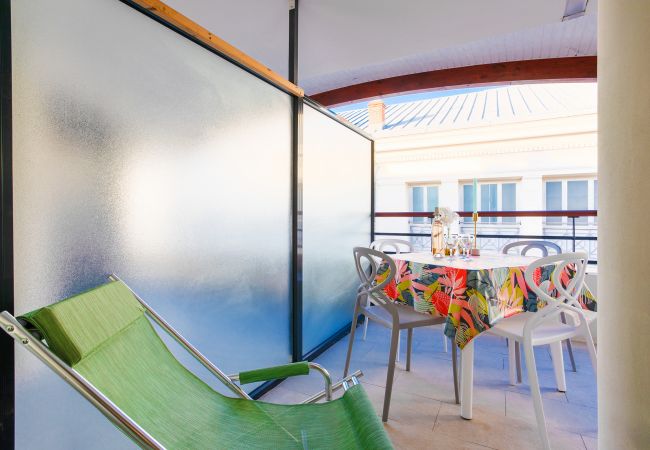 Appartement à Nice - PALAIS LIBERTE 4 By Riviera Holiday Homes Appartement à Nice - PALAIS LIBERTE 4 By Riviera Holiday Homes