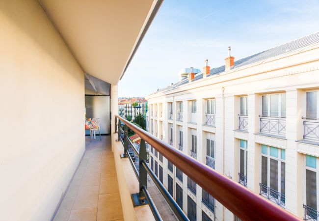 Appartement à Nice - PALAIS LIBERTE 4 By Riviera Holiday Homes Appartement à Nice - PALAIS LIBERTE 4 By Riviera Holiday Homes