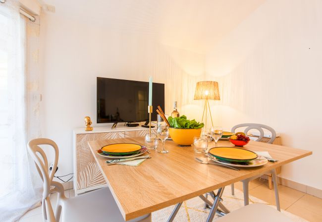 Appartement à Nice - PALAIS LIBERTE 4 By Riviera Holiday Homes Appartement à Nice - PALAIS LIBERTE 4 By Riviera Holiday Homes