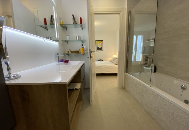 Appartement à Cannes - PER1308 grand palais