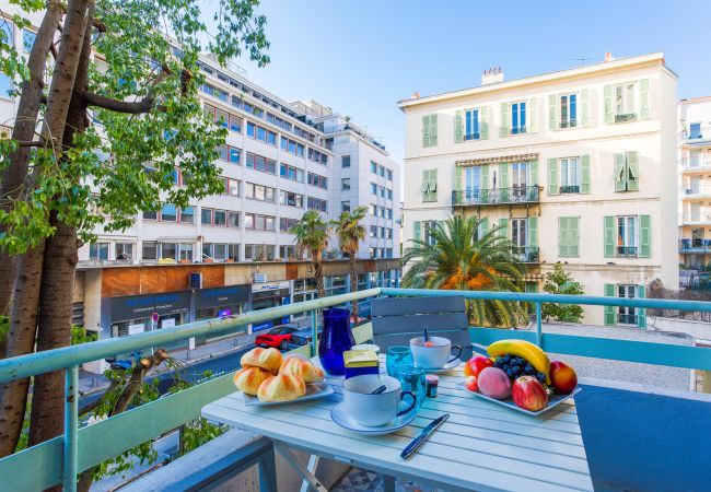 Appartement à Nice - LE TIVOLI centre ville By Riviera Holiday Homes Appartement à Nice - LE TIVOLI centre ville By Riviera Holiday Homes