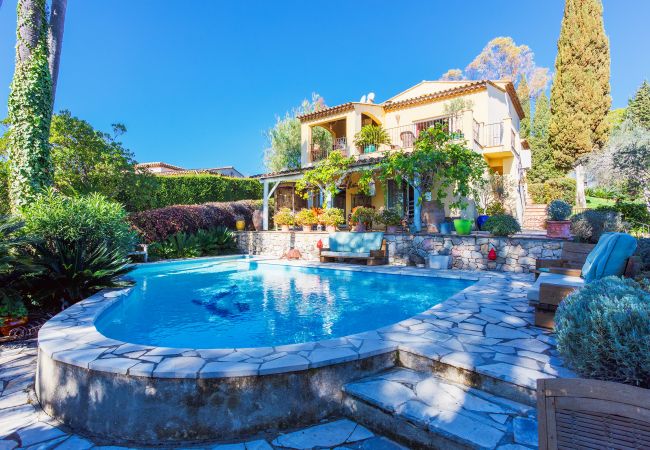 Villa avec piscine Villa avec piscine