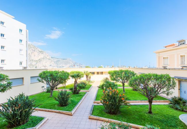 Studio à Beaulieu-sur-Mer - BEAULIEU MARINA By Riviera Holiday Homes Studio à Beaulieu-sur-Mer - BEAULIEU MARINA By Riviera Holiday Homes