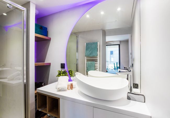 Appartement à Nice - VICTOR  HUGO II Appartement moderne avec terrasse by Riviera Holiday Homes Appartement à Nice - VICTOR  HUGO II Appartement moderne avec terrasse by Riviera Holiday Homes