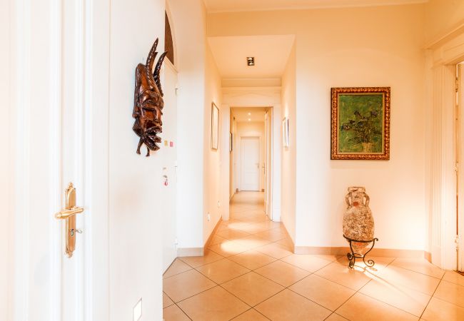 Appartement à Nice - PALAIS ALBERT 1ER By Riviera Holiday Homes Appartement à Nice - PALAIS ALBERT 1ER By Riviera Holiday Homes