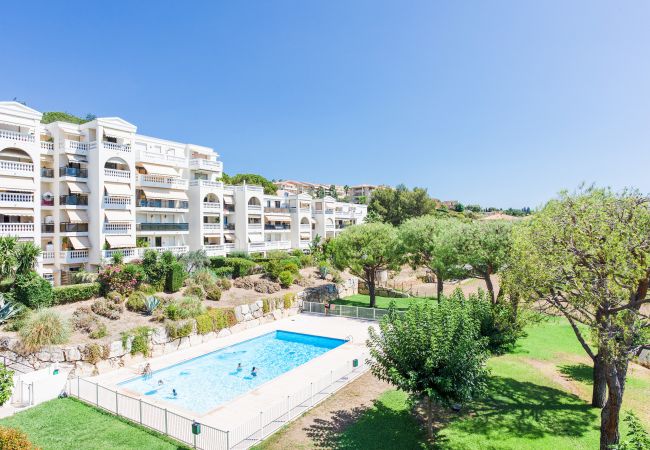 Résidence avec piscine