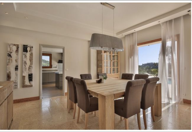 Villa à Châteauneuf-Grasse - Villa Ock en Bourg - Etoiles du Sud Villa à Châteauneuf-Grasse - Villa Ock en Bourg - Etoiles du Sud