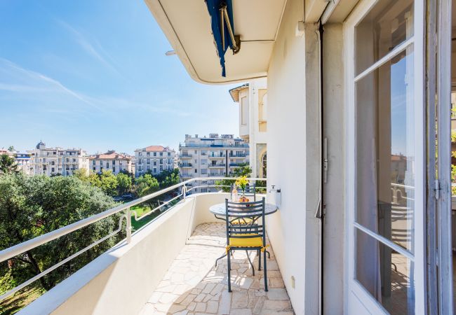 Appartement à Nice - L'IMPERIAL AP4318 By Riviera Holiday Homes  Appartement à Nice - L'IMPERIAL AP4318 By Riviera Holiday Homes