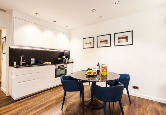 Appartement à Villefranche-sur-Mer - LE MAY AP4338 By Riviera Holiday Homes Appartement à Villefranche-sur-Mer - LE MAY AP4338 By Riviera Holiday Homes