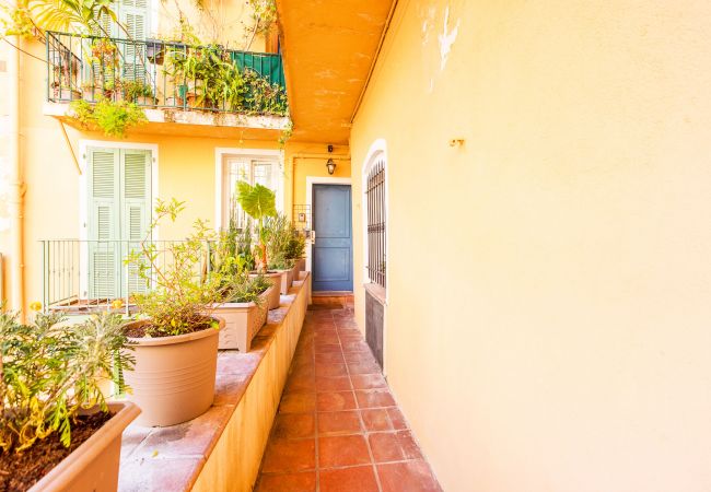 Appartement à Villefranche-sur-Mer - LE MAY AP4338 By Riviera Holiday Homes Appartement à Villefranche-sur-Mer - LE MAY AP4338 By Riviera Holiday Homes