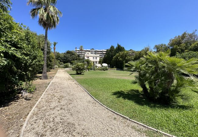 Villa à Cannes - LA GLORIETTE