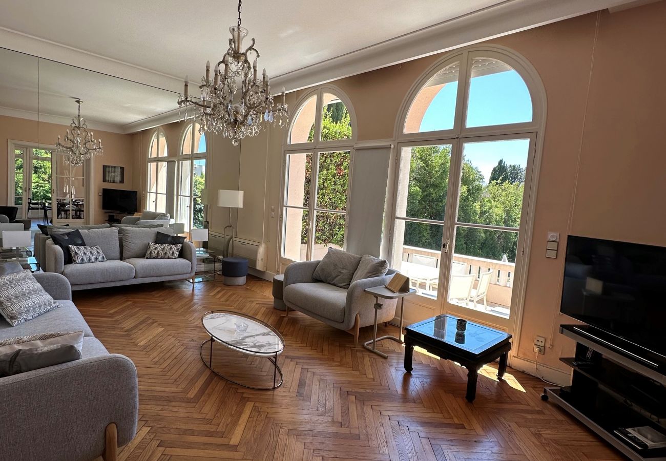 Villa à Cannes - LA GLORIETTE
