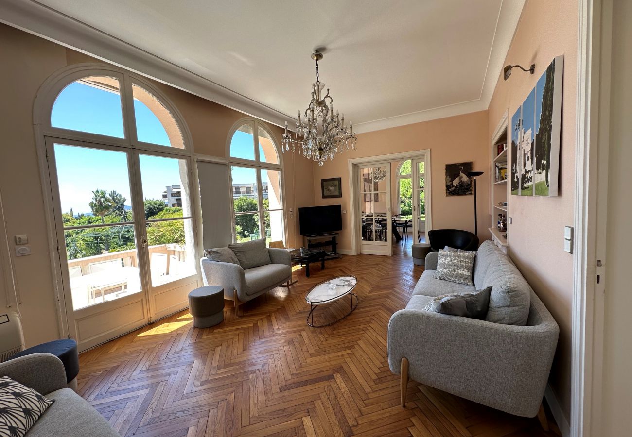 Villa à Cannes - LA GLORIETTE