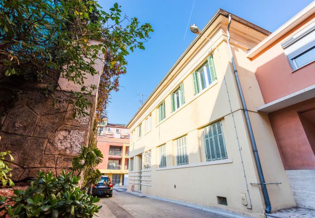 Appartement à Villefranche-sur-Mer - LE FLORIDA AP4340 By Riviera Holiday Homes Appartement à Villefranche-sur-Mer - LE FLORIDA AP4340 By Riviera Holiday Homes