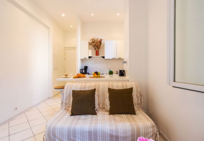 Appartement à Villefranche-sur-Mer - LE FLORIDA AP4340 By Riviera Holiday Homes Appartement à Villefranche-sur-Mer - LE FLORIDA AP4340 By Riviera Holiday Homes