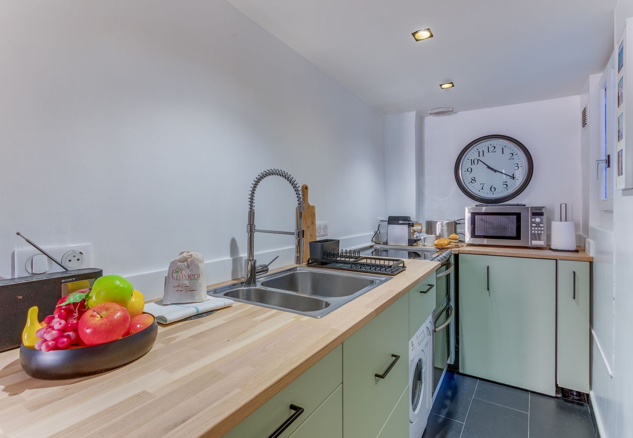 Appartement à Nice - LA TREILLE AP4334 By Riviera Holiday Homes