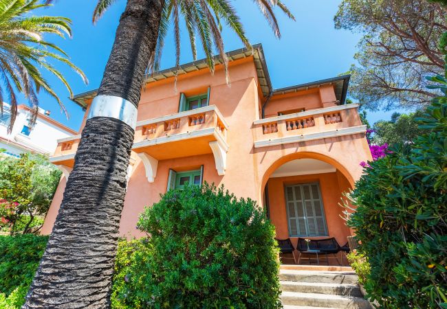 Villa à Nice - VILLA REVE D'AZUR BY Riviera Holiday Homes