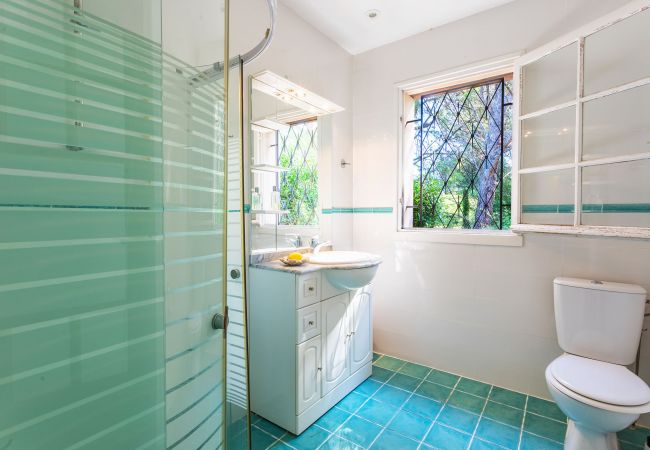 Villa à Grasse - MAS DES  LAURIERS VI4370 By Riviera Holiday Homes Villa à Grasse - MAS DES  LAURIERS VI4370 By Riviera Holiday Homes