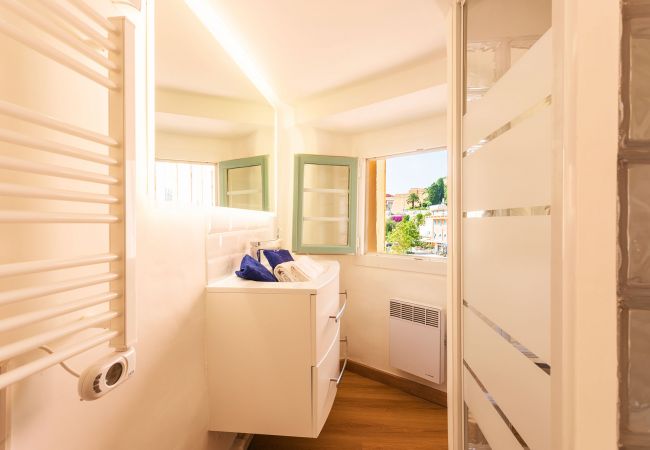 Appartement à Villefranche-sur-Mer - THE BAY AP4371 By Riviera Holiday Homes Appartement à Villefranche-sur-Mer - THE BAY AP4371 By Riviera Holiday Homes