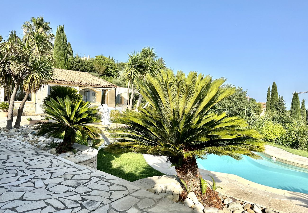 Villa à Vence - VILLA LINDA VI 4373 By Riviera Holiday Homes
