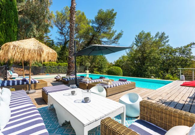 Villa à Tourrettes-sur-Loup - VILLA DES PARFUMS VI4382 By Riviera Holiday Homes Villa à Tourrettes-sur-Loup - VILLA DES PARFUMS VI4382 By Riviera Holiday Homes