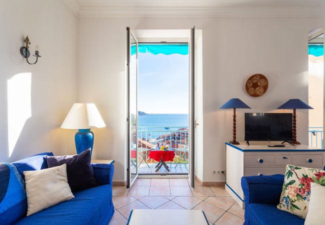 Appartement à Villefranche-sur-Mer -  VOLTI ON THE BAY AP4386 By Riviera Holiday Homes  Appartement à Villefranche-sur-Mer -  VOLTI ON THE BAY AP4386 By Riviera Holiday Homes