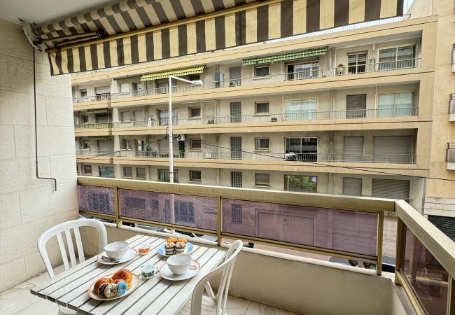 Appartement à Cannes - PALAIS ROYAL CROISETTE 2 CHAMBRES Appartement à Cannes - PALAIS ROYAL CROISETTE 2 CHAMBRES