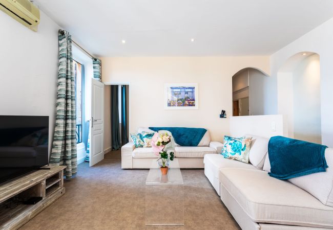 Appartement à Villefranche-sur-Mer -  LE PROVENÇAL AP4389 By Riviera Holiday Homes Appartement à Villefranche-sur-Mer -  LE PROVENÇAL AP4389 By Riviera Holiday Homes