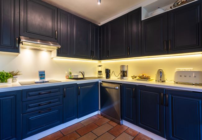 Villa à Nice - MAS DE GAIRAUT VI4395 By Riviera Holiday Homes  Villa à Nice - MAS DE GAIRAUT VI4395 By Riviera Holiday Homes