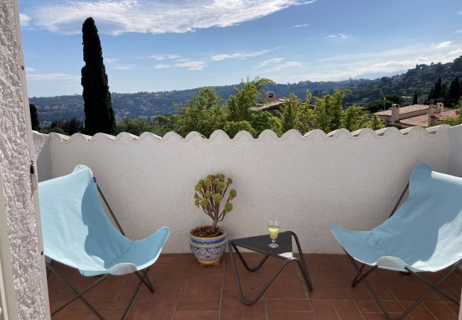 Villa à Nice - MAS DE GAIRAUT VI4395 By Riviera Holiday Homes  Villa à Nice - MAS DE GAIRAUT VI4395 By Riviera Holiday Homes