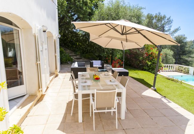 Villa à Nice - VILLA DE FERIC VI4396 By Riviera Holiday Homes Villa à Nice - VILLA DE FERIC VI4396 By Riviera Holiday Homes