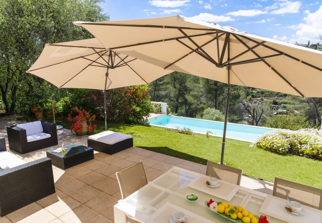 Villa à Nice - VILLA DE FERIC VI4396 By Riviera Holiday Homes Villa à Nice - VILLA DE FERIC VI4396 By Riviera Holiday Homes