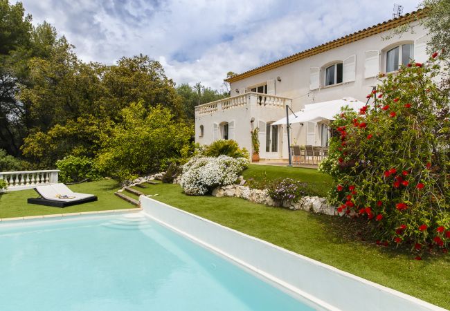 Villa à Nice - VILLA DE FERIC VI4396 By Riviera Holiday Homes Villa à Nice - VILLA DE FERIC VI4396 By Riviera Holiday Homes