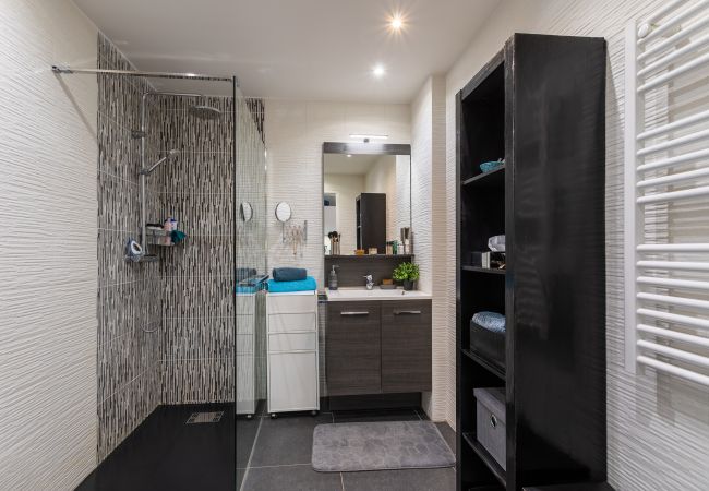 Appartement à Nice - DOMAINE DES ROSES 3 AP4400 By Riviera Holiday Homes Appartement à Nice - DOMAINE DES ROSES 3 AP4400 By Riviera Holiday Homes