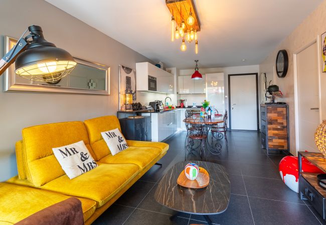 Appartement à Nice - DOMAINE DES ROSES 3 AP4400 By Riviera Holiday Homes Appartement à Nice - DOMAINE DES ROSES 3 AP4400 By Riviera Holiday Homes