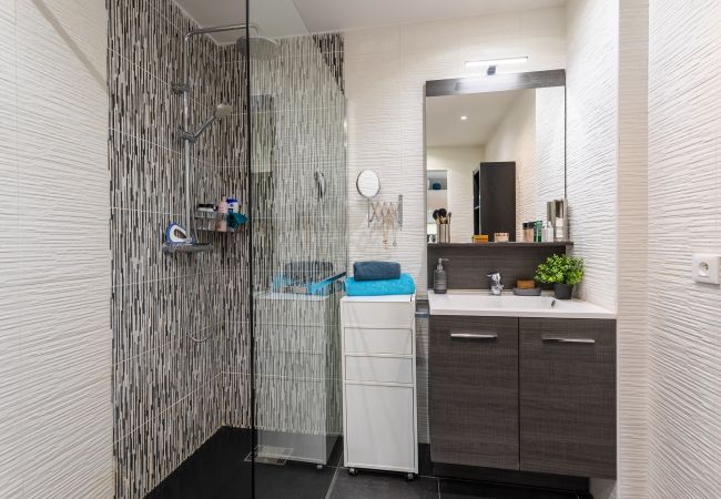 Appartement à Nice - DOMAINE DES ROSES 3 AP4400 By Riviera Holiday Homes Appartement à Nice - DOMAINE DES ROSES 3 AP4400 By Riviera Holiday Homes