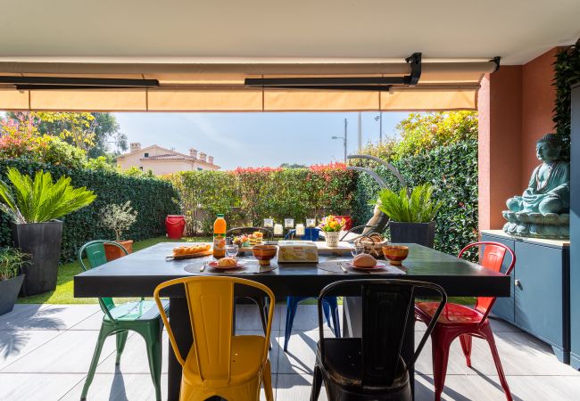 Appartement à Nice - DOMAINE DES ROSES 3 AP4400 By Riviera Holiday Homes Appartement à Nice - DOMAINE DES ROSES 3 AP4400 By Riviera Holiday Homes