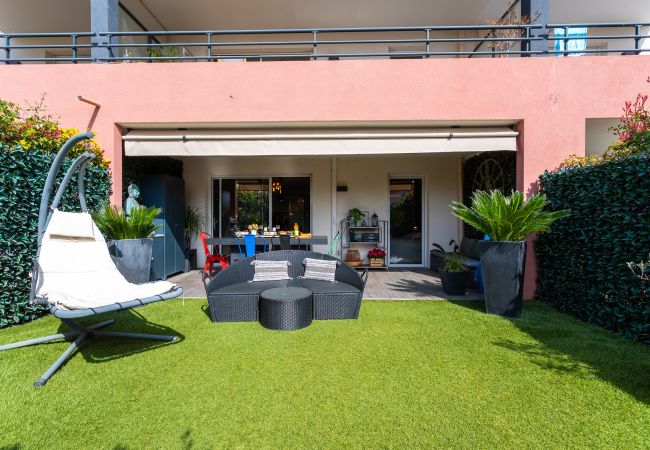 Appartement à Nice - DOMAINE DES ROSES 3 AP4400 By Riviera Holiday Homes Appartement à Nice - DOMAINE DES ROSES 3 AP4400 By Riviera Holiday Homes