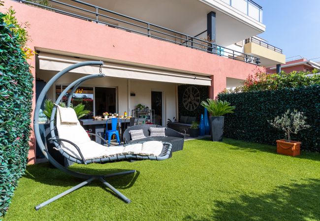 Appartement à Nice - DOMAINE DES ROSES 3 AP4400 By Riviera Holiday Homes Appartement à Nice - DOMAINE DES ROSES 3 AP4400 By Riviera Holiday Homes