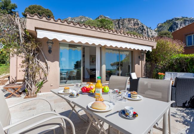 Villa à Eze - VILLA LA PETITE RESERVE VI4416 By Riviera Holiday Homes Villa à Eze - VILLA LA PETITE RESERVE VI4416 By Riviera Holiday Homes