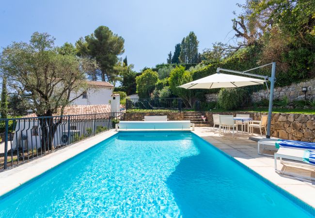 Villa à Mougins - VILLA LA ROSERAIE VI4425 By Riviera Holiday Homes Villa à Mougins - VILLA LA ROSERAIE VI4425 By Riviera Holiday Homes